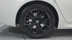 2023 BMW 5-Series 530i M Sport Package — фото 5