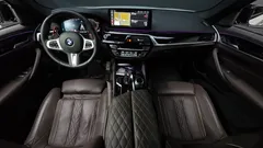 2023 BMW 5-Series 530i M Sport Package — фото 7