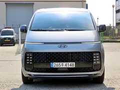 2022 Hyundai Staria Lounge 9-Seater — фото 1