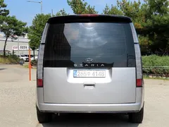 2022 Hyundai Staria Lounge 9-Seater — фото 4