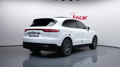 2022 Porsche Cayenne 3.0 — фото 2