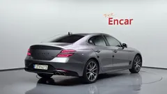 2022 Genesis G70 Gasoline 2.0T 4WD — фото 2