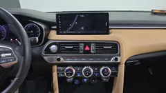 2022 Genesis G70 Gasoline 2.0T 4WD — фото 13