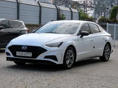 2023 Hyundai Sonata 2.0 — фото 2