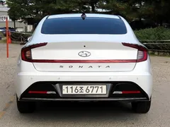 2023 Hyundai Sonata 2.0 — фото 4