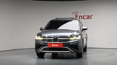 2023 Volkswagen Tiguan 2.0 TSI Prestige — фото 3