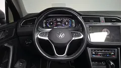 2023 Volkswagen Tiguan 2.0 TSI Prestige — фото 13