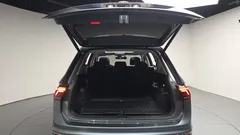 2023 Volkswagen Tiguan 2.0 TSI Prestige — фото 20