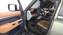 2023 Land Rover Defender 110 D300 HSE — фото 10
