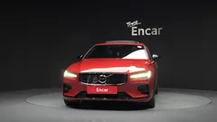 2022 Volvo S60 B5 R-Design — фото 3