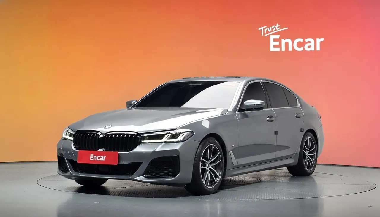 2023 BMW 5-Series 520i M Sport