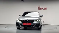 2023 BMW 5-Series 520i M Sport — фото 3