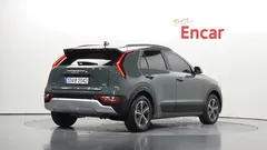 2023 Kia Niro Prestige — фото 2