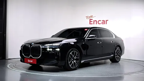 2023 BMW 7-Series 740i sDrive M Sport