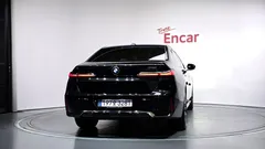2023 BMW 7-Series 740i sDrive M Sport — фото 4