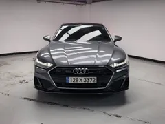 2022 Audi A7 45 TDI Quattro Premium — фото 3