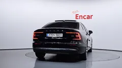 2023 Volvo S60 B5 Ultimate Bright — фото 4
