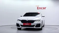 2023 BMW 5-Series 530i M Sport Package — фото 3