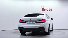 2023 BMW 5-Series 530i M Sport Package — фото 4