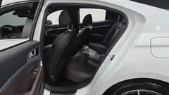 2023 Genesis G70 Gasoline 2.0T 4WD — фото 11
