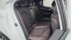 2023 Genesis G70 Gasoline 2.0T 4WD — фото 12