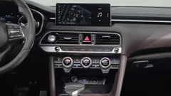 2023 Genesis G70 Gasoline 2.0T 4WD — фото 13