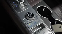 2023 Genesis G70 Gasoline 2.0T 4WD — фото 18