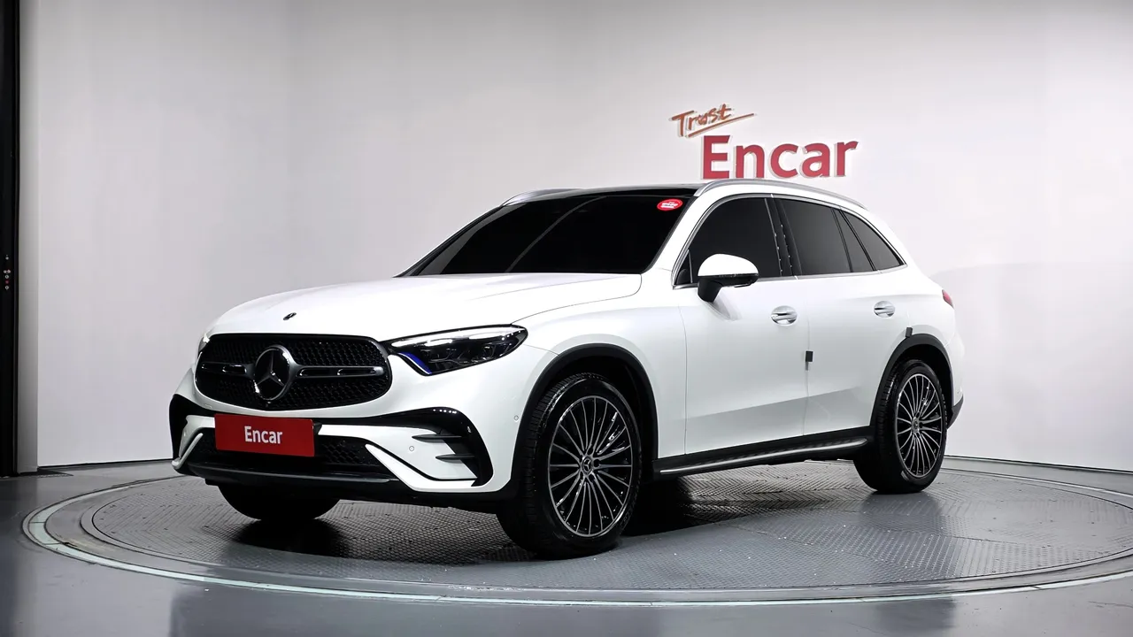 2023 Mercedes-Benz GLC-Class GLC300 4MATIC AMG Line