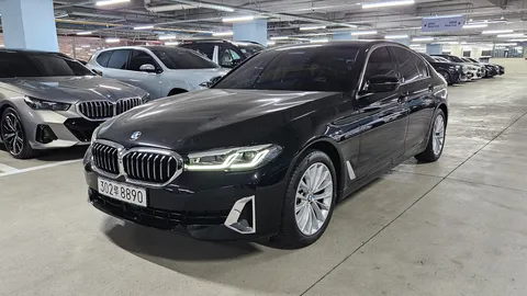 2023 BMW 5-Series 523d Luxury