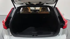 2022 Volvo V60 B5 Pro AWD — фото 19