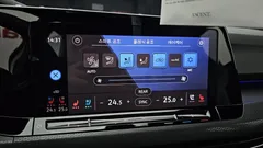 2023 Volkswagen Golf 2.0 GTI — фото 17