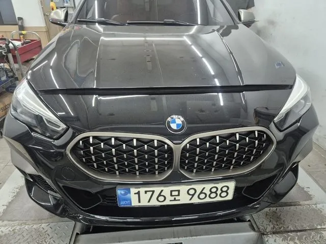 2022 BMW 2-Series M235i xDrive