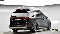 2022 Kia Carnival Gasoline 9-Seater Hi-Limousine — фото 2