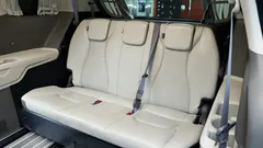 2022 Kia Carnival Gasoline 9-Seater Hi-Limousine — фото 17