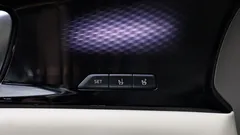 2022 Kia Carnival Gasoline 9-Seater Hi-Limousine — фото 18