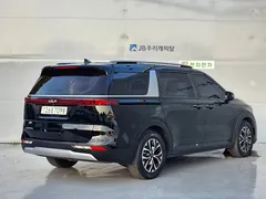2023 Kia Carnival Diesel 9-Seater Prestige — фото 4