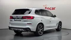2022 BMW X5 xDrive 40i M Sport — фото 2