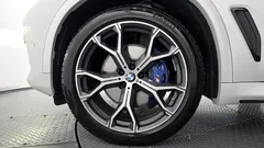 2022 BMW X5 xDrive 40i M Sport — фото 5