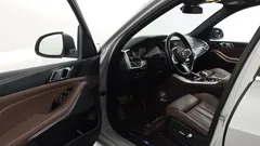 2022 BMW X5 xDrive 40i M Sport — фото 10