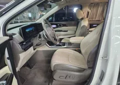 2023 Kia Carnival Diesel 9-Seater Hi-Limousine — фото 4