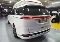 2023 Kia Carnival Diesel 9-Seater Hi-Limousine — фото 9
