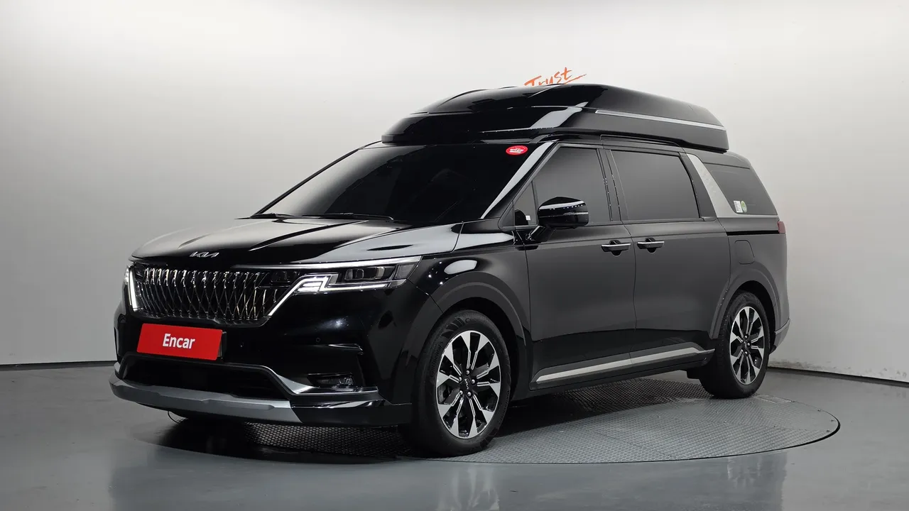 2023 Kia Carnival Diesel 9-Seater Hi-Limousine