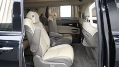 2023 Kia Carnival Diesel 9-Seater Hi-Limousine — фото 11