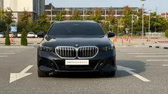 2024 BMW 5-Series 520i M Sport — фото 3