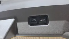 2023 Kia Carnival Gasoline 7-Seater Hi-Limousine — фото 18