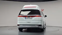 2023 Kia Carnival Gasoline 7-Seater Hi-Limousine — фото 4