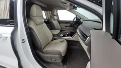 2023 Kia Carnival Gasoline 9-Seater Hi-Limousine — фото 11
