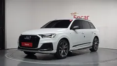 2022 Audi Q7 50 TDI Quattro Premium — фото 1