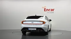 2022 Hyundai Sonata 2.0 — фото 4