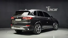 2022 BMW X5 xDrive 45e xLine — фото 2